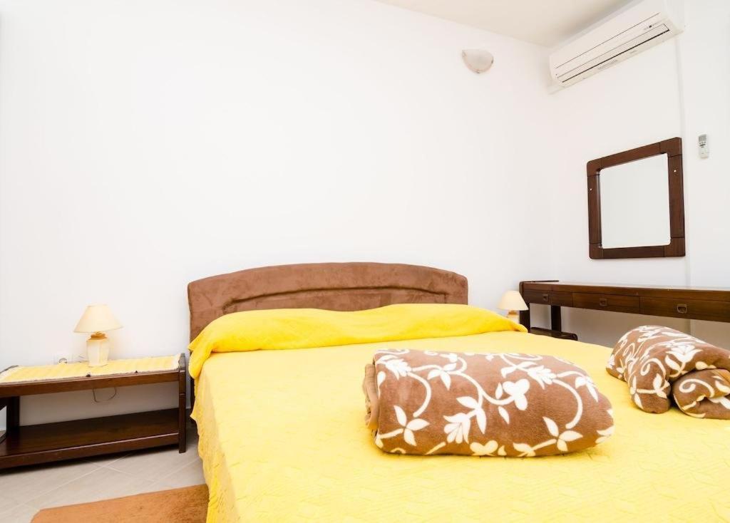 Apartments Lampalo Okuklje Екстериор снимка