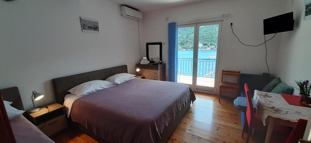 Apartments Lampalo Okuklje Екстериор снимка