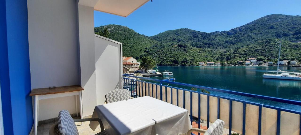 Apartments Lampalo Okuklje Екстериор снимка